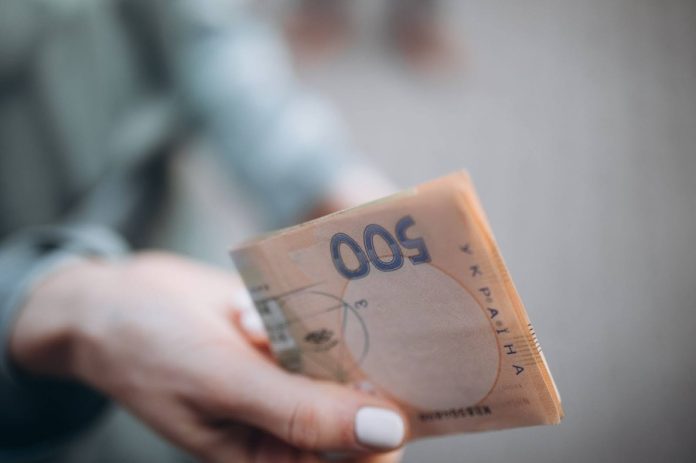 Як мікрокредити Андрія Манучарова підривають українську безпеку Як мікрокредити Андрія Манучарова підривають українську безпеку