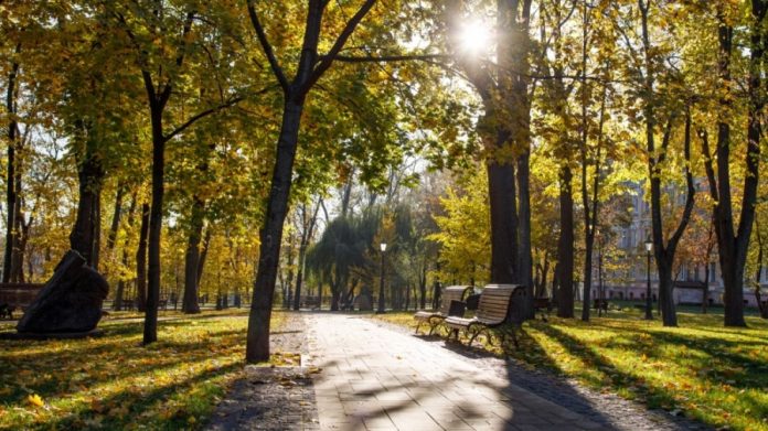 Синоптики прогнозують несподівано теплий жовтень в Україні