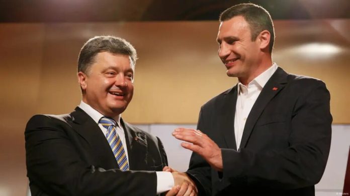 Кличко, Порошенко і  Тимошенко розділили сфери впливу у столиці