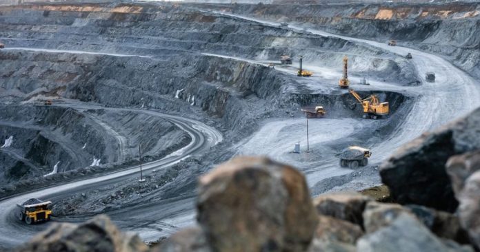 В Україні розсекретили геодані: інвесторам відкриють доступ до надр