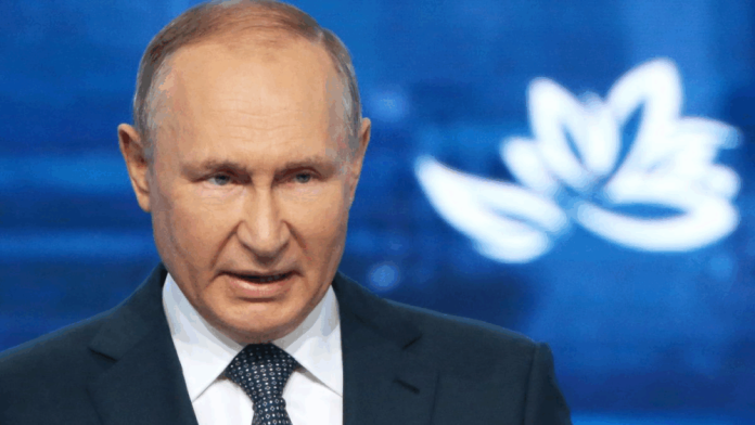 Кремль тягне час: як Путін використовує війну проти України для власного виживання