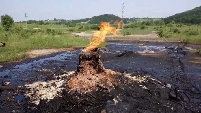 В Україні є єдиний діючий вулкан у селі Старуні на Івано-Франківщині
