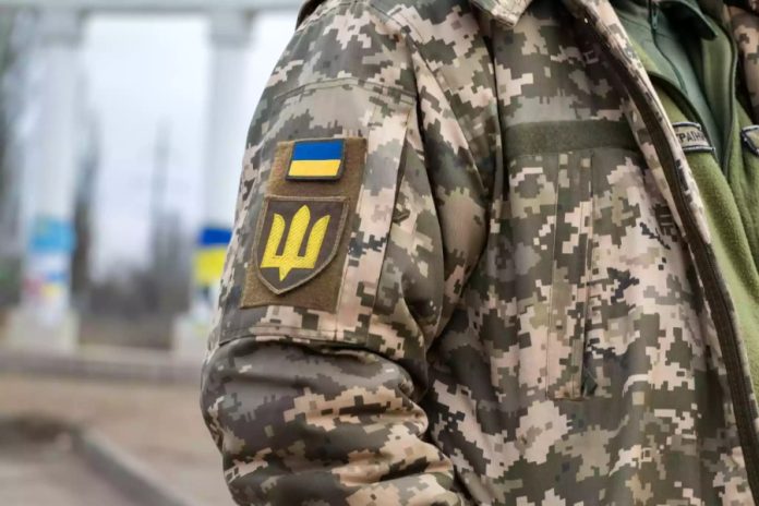 Продовження воєнного стану та мобілізації в Україні: хто не підлягає призову