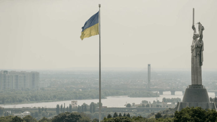 Синоптики розповіли, коли в Україну прийдуть дощі й похолодання