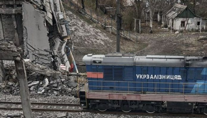 Атаки Росії по залізничній інфраструктурі спричинили масштабні збої в русі поїздів