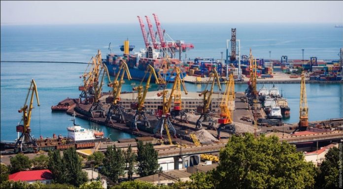 Зростання обсягів контейнерних перевезень у морських портах України: позитивна динаміка за 2025 рік