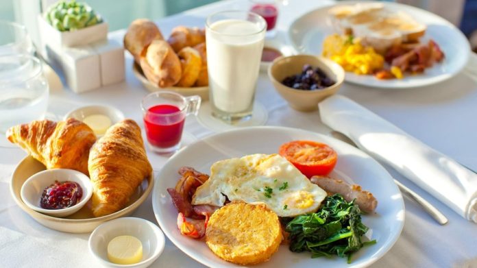 Чому відмова від сніданку може завадити схудненню та нашкодити здоров’ю