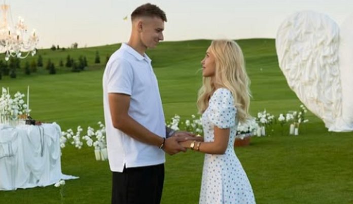 Новорічна магія та романтика: як Даша Квіткова і Володимир Бражко діляться теплом у мережі