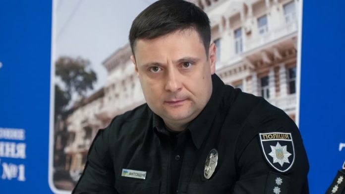 Майно родини начальника Одеського районного управління поліції: питання до декларацій