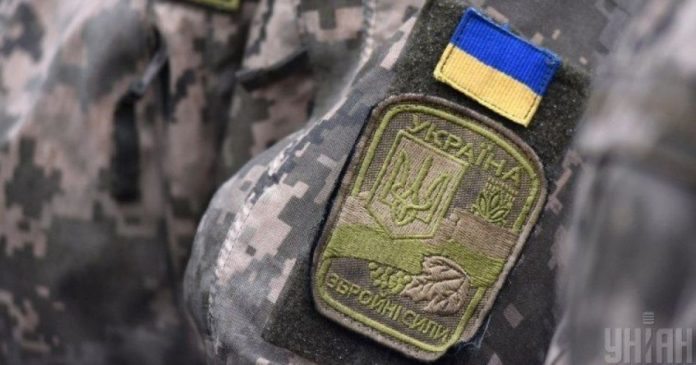Спроба підкупу заради самовільного залишення частини: рішення Яворівського суду