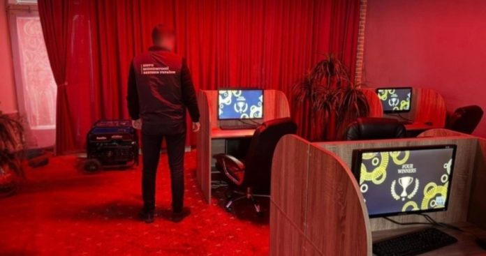 В Одеській області завершено досудове розслідування щодо мережі підпільних гральних закладів